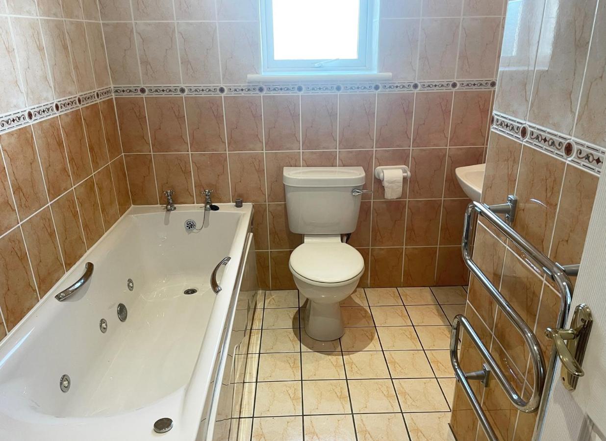 Ballycotton Holiday Apartment No 6 By Trident Holiday Homes Zewnętrze zdjęcie
